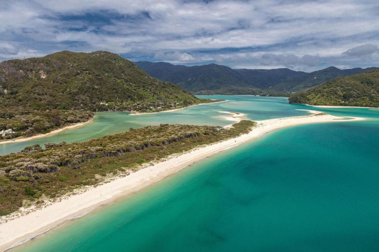 VIDEO. Nouvelle-Zélande : une plage paradisiaque rendue au public grâce à des dons