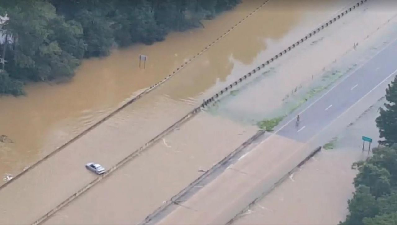 Inondations en Louisiane : trois morts et 7000 personnes secourues