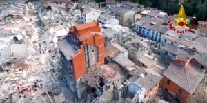 VIDEOS. Séisme en Italie : les décombres d'un village filmés par un drone