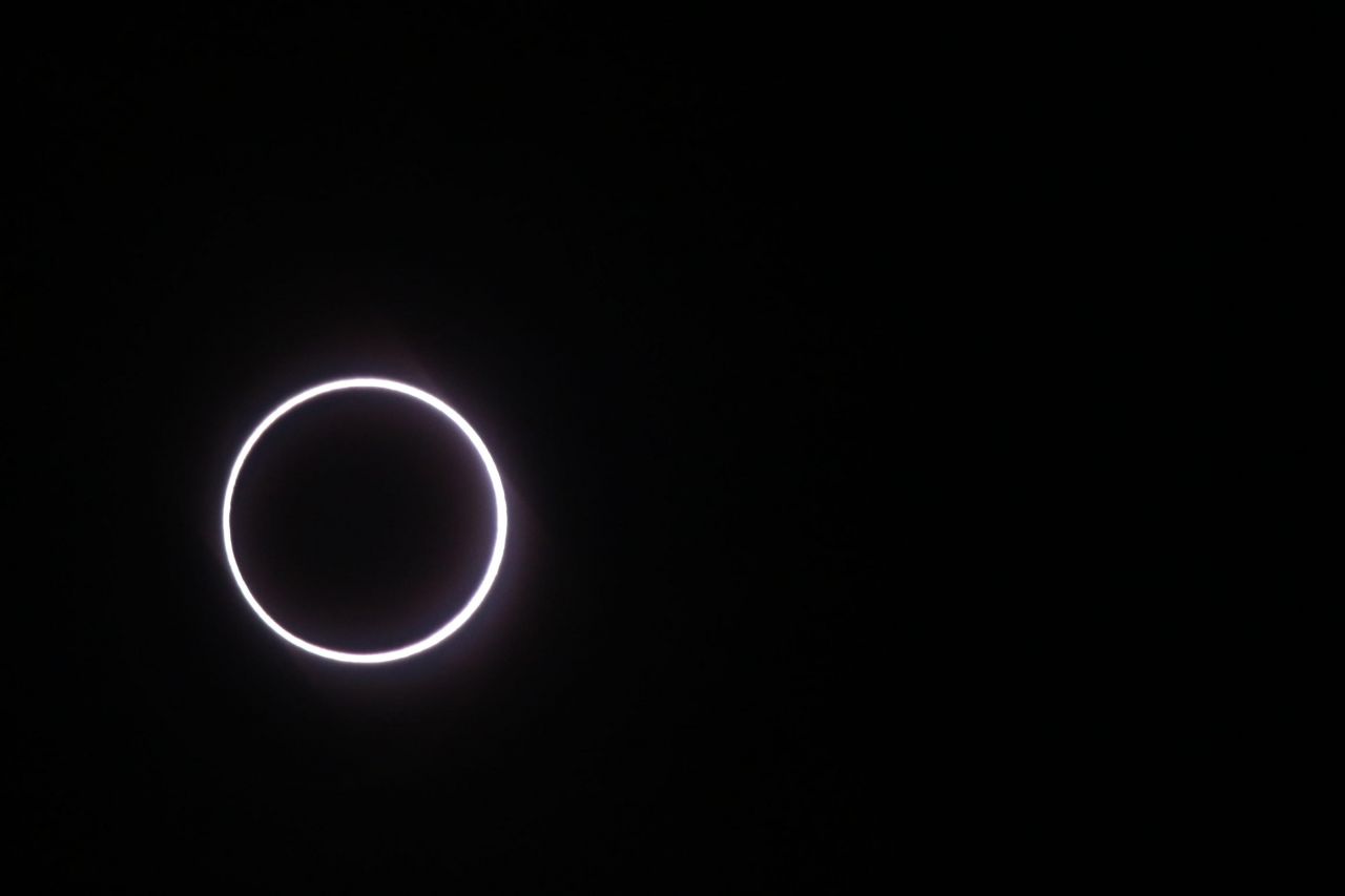 EN IMAGES. Pleins feux sur l'éclipse de Soleil à La Réunion