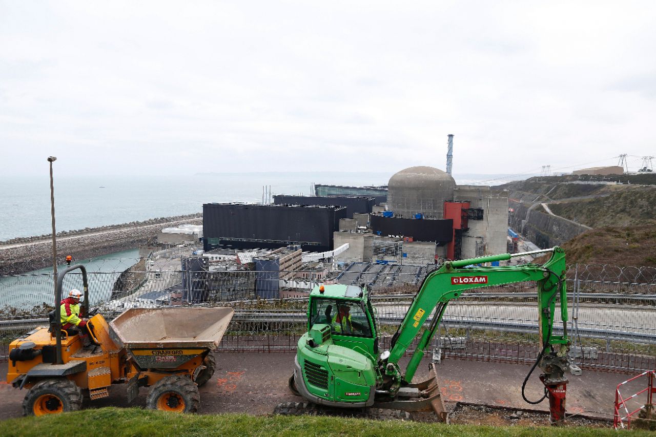 Nucléaire : le réacteur 1 de Flamanville arrêté jusqu'au 19 février
