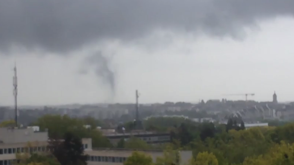 Météo : une petite tornade frappe Rennes