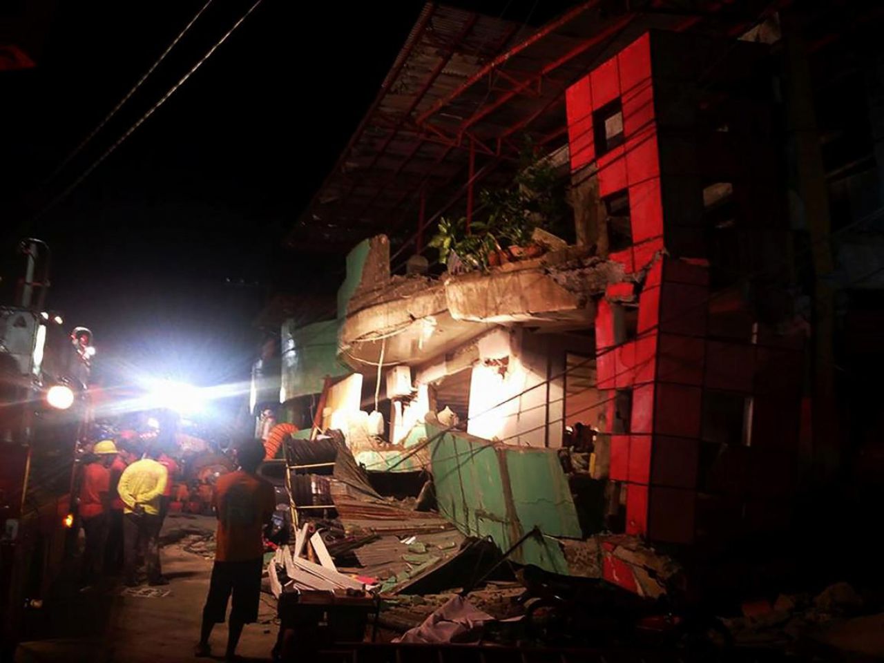 Un séisme aux Philippines fait deux morts et des dégâts