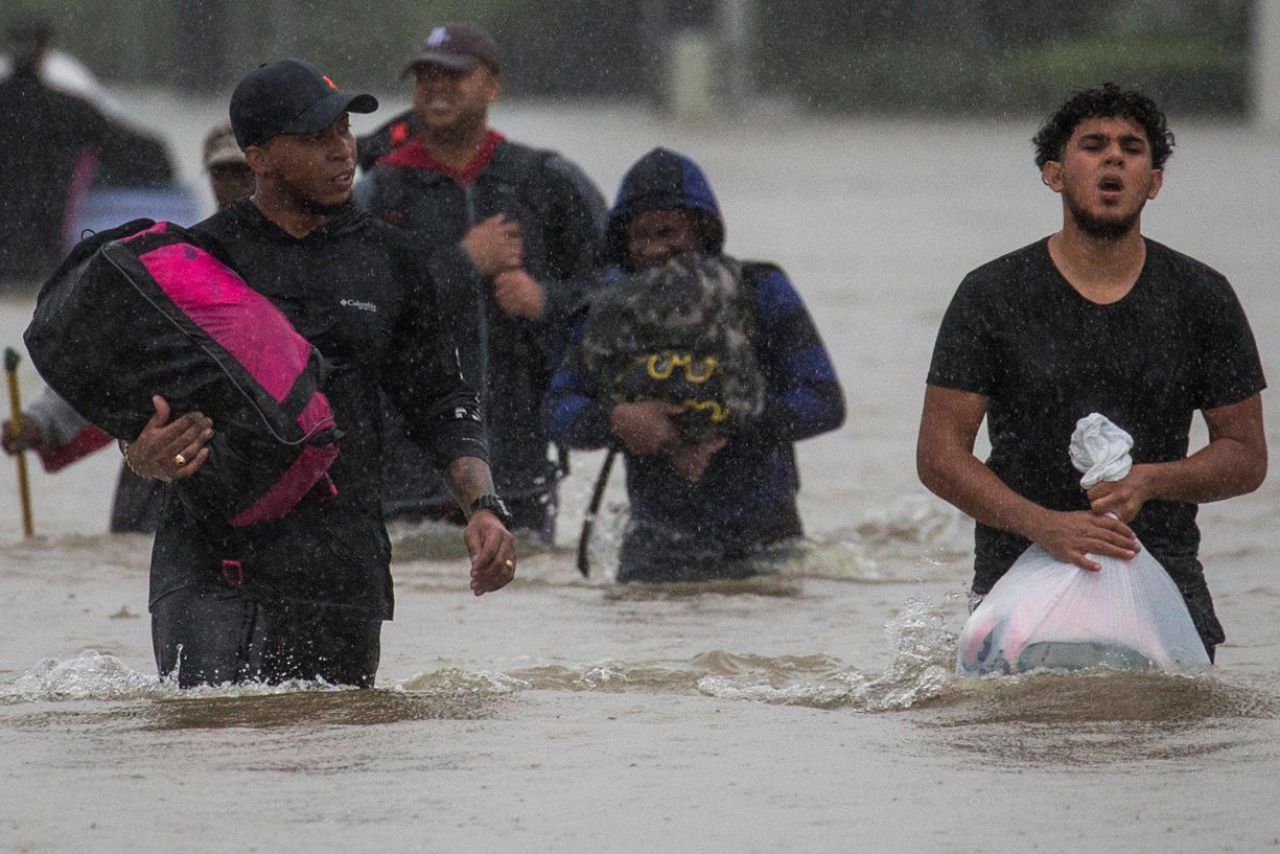 Tempête Harvey : des dégâts considérables au Texas, la Louisiane menacée