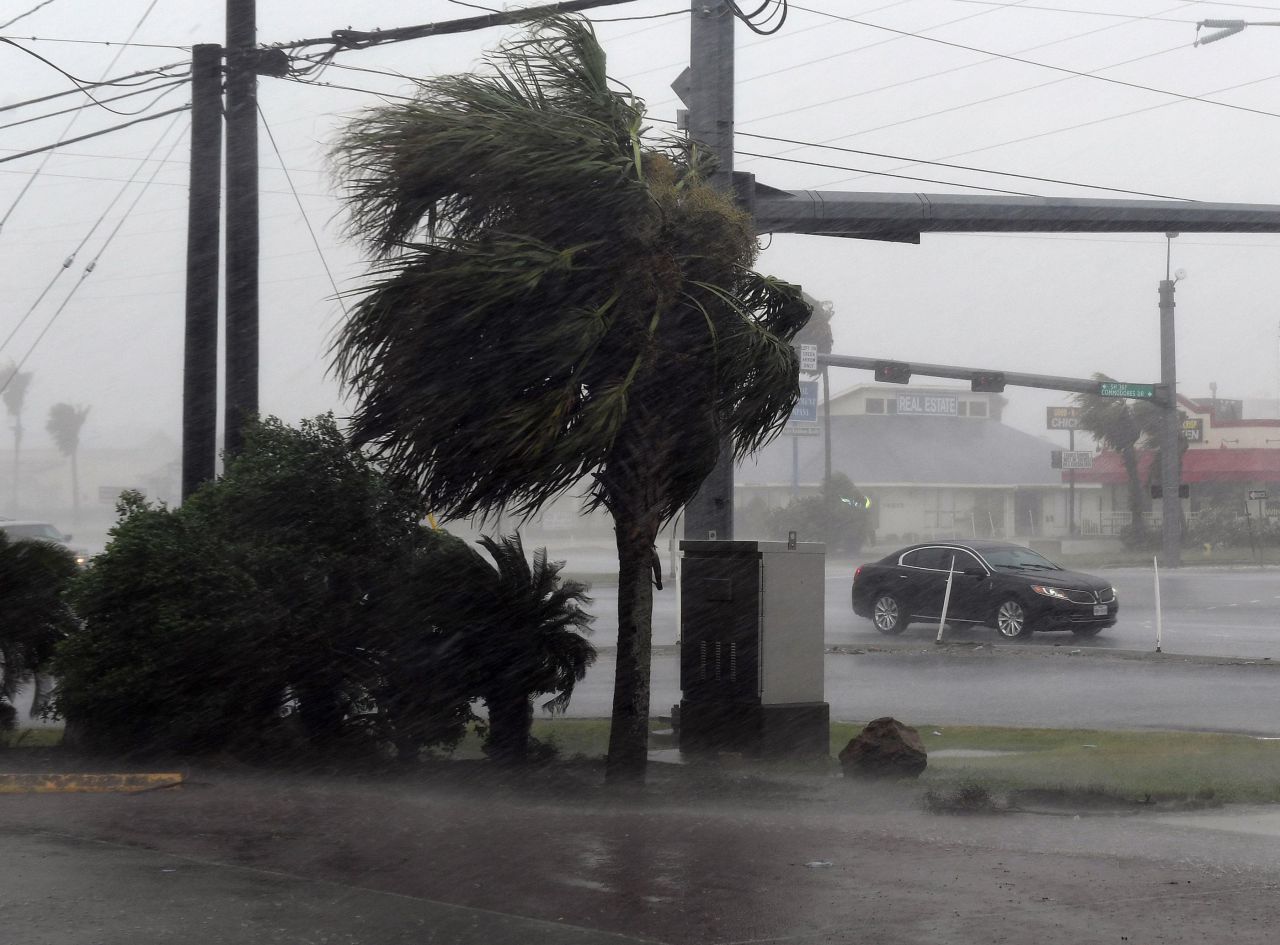 Texas : l'ouragan Harvey touche terre, état de catastrophe naturelle déclaré