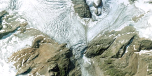 Suisse: une partie de la langue du glacier de Trift s'effondre