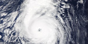 L'ouragan Ophelia va se transformer en tempête «post-tropicale» et s'approche de l'Irlande