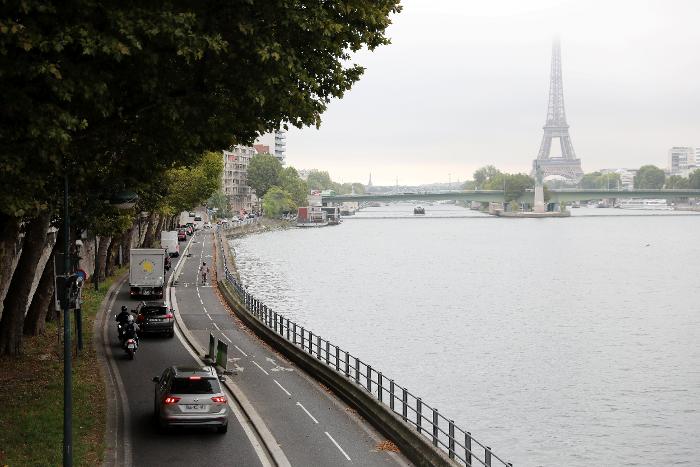 Paris : la mairie veut interdire les voitures à essence à partir de 2030