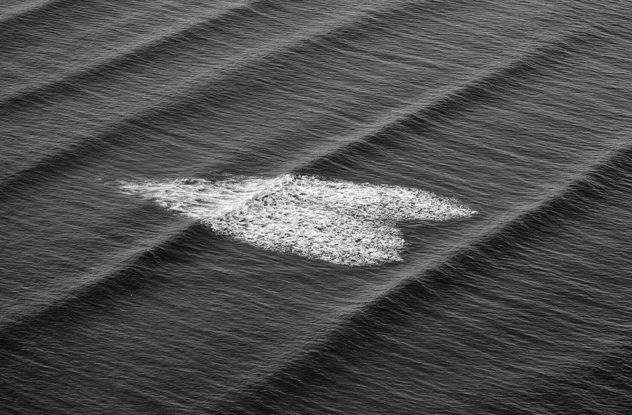 L’émouvante photo d’un cœur formé par l’écume des vagues dans le bassin d’Arcachon