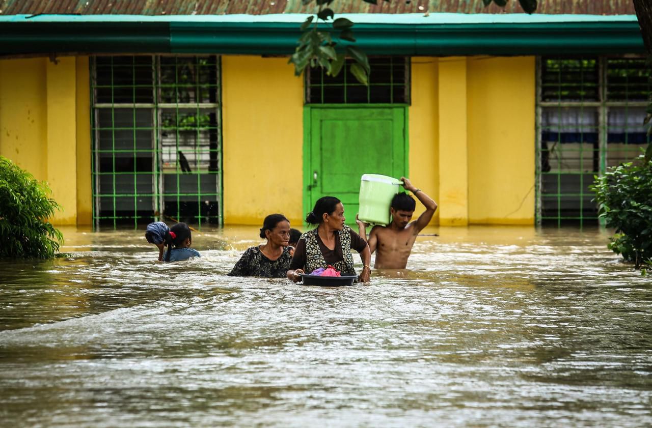 Tempête sur les Philippines  : 200 morts, 40 000 personnes placées en refuge