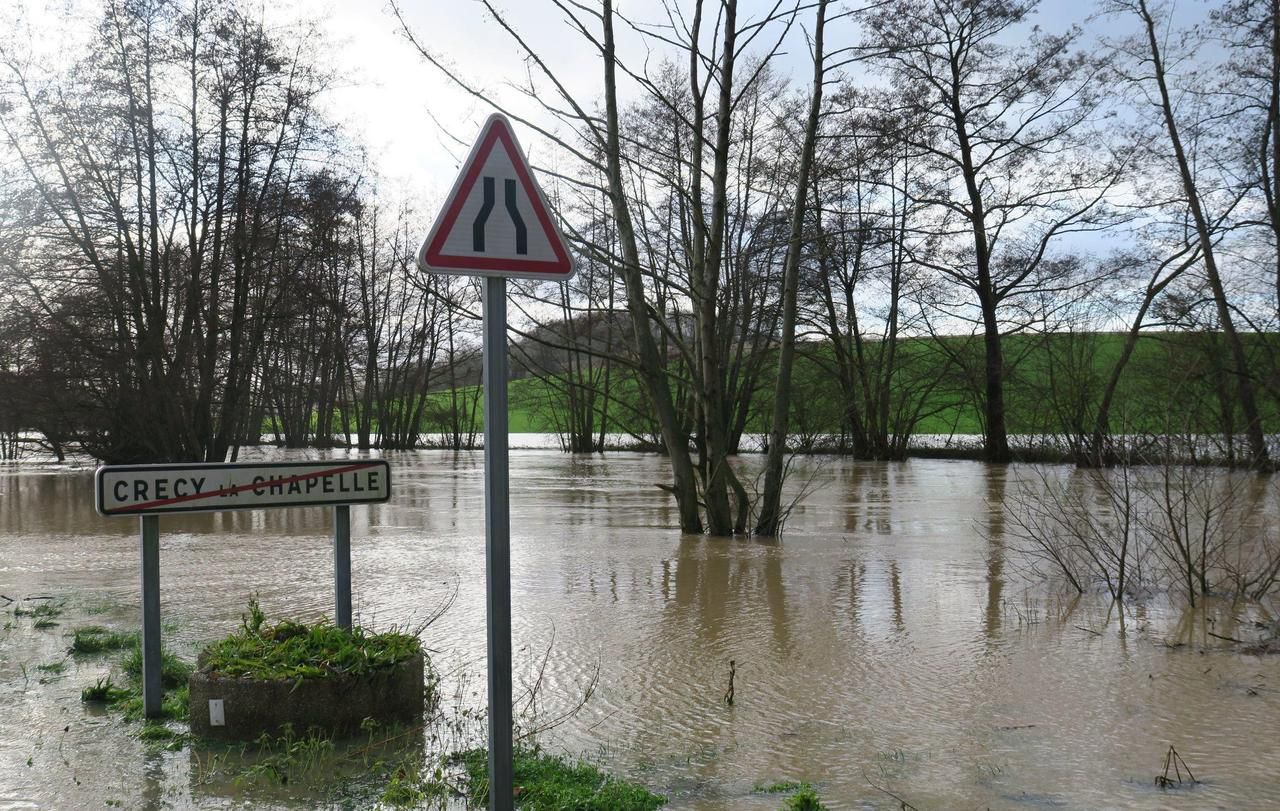 Crues en Seine-et-Marne : à Crécy-la-Chapelle, on se prépare à la montée des eaux