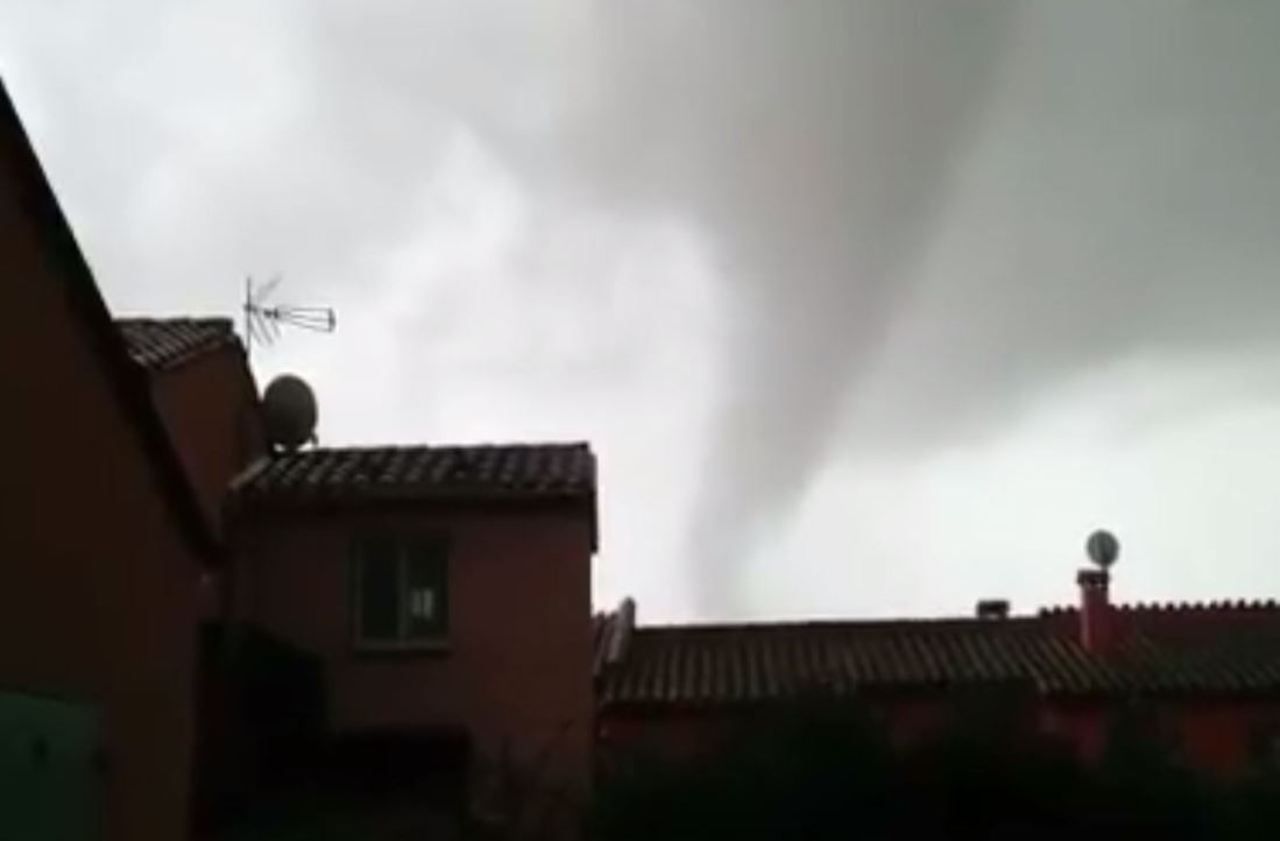 Pyrénées-Orientales : des tornades sur deux communes font un blessé léger
