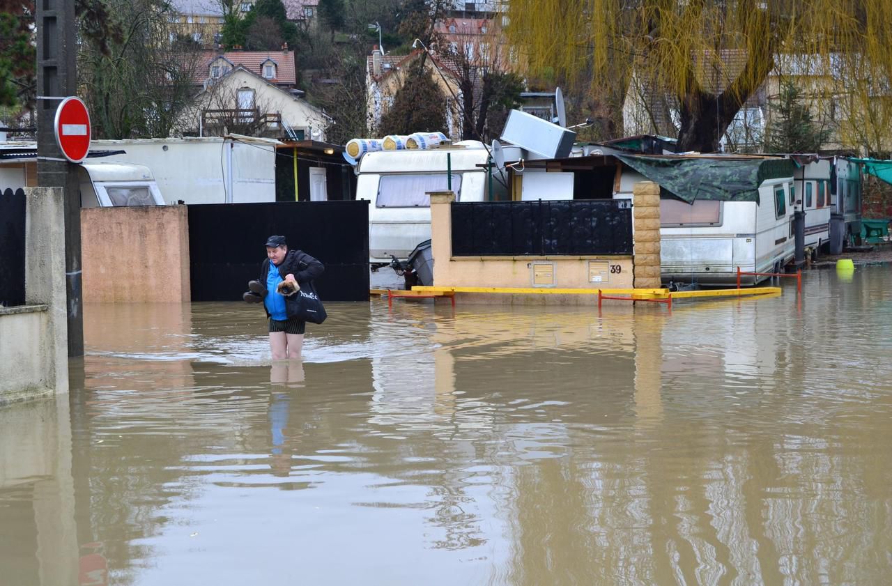 Villeneuve-Saint-Georges : les habitants submergés par les inondations