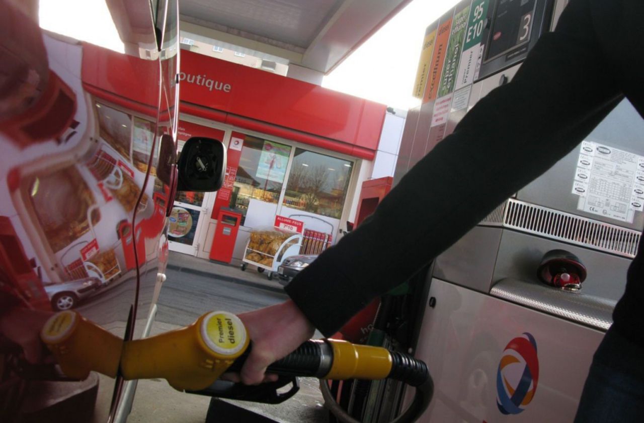 Les prix des carburants poursuivent leur hausse en France