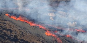 La Réunion : le Piton de la Fournaise en éruption