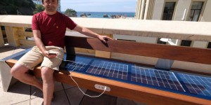 Biarritz : des bancs solaires qui alimentent la controverse