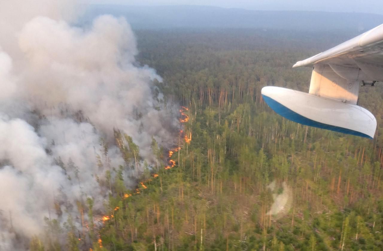 Feux de forêt en Sibérie : des millions d’hectares déjà brûlés, Poutine envoie l’armée