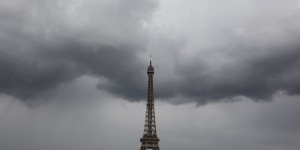 Tempête Ciara : des rafales à plus de 120 km/h au sommet de la tour Eiffel