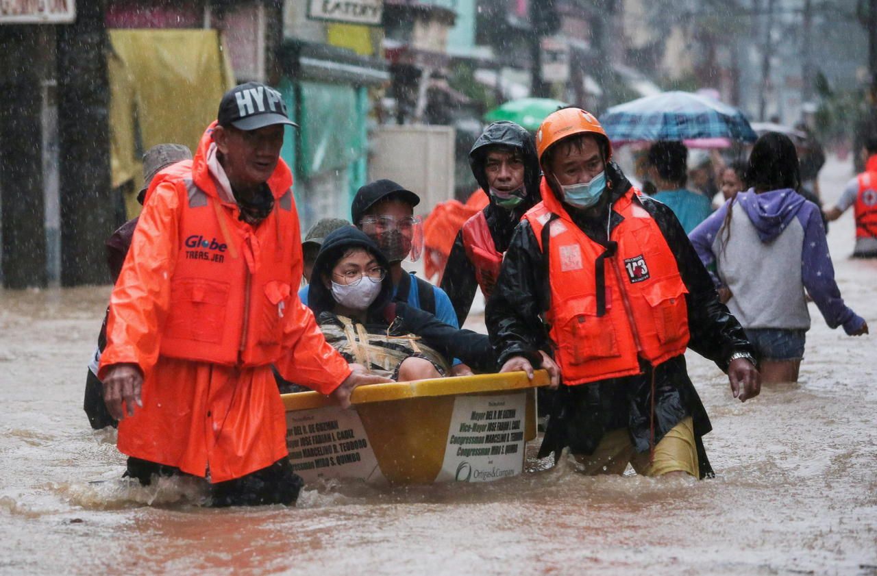 Philippines : la capitale Manille sous les eaux après le passage du typhon Vamco