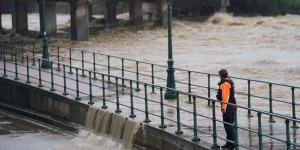 La population de Liège invitée à évacuer : 8 photos de la crue «exceptionnelle» de la Meuse