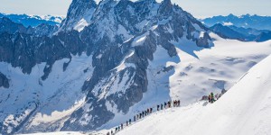 Face au changement climatique, comment les guides de montagne font évoluer leur métier