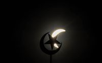 EN IMAGES. Une superbe éclipse de Soleil plonge l'Indonésie dans le noir