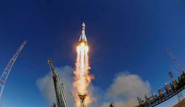 Premier décollage d'une fusée Soyouz depuis le lancement raté