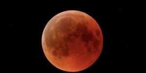 Dernière éclipse de lune totale dimanche avant 2022