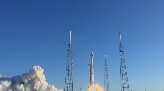 SpaceX à la recherche de quatre touristes pour un vol dans l'espace