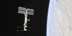 Coronavirus : en pleine pandémie, un équipage spatial quitte la Terre pour l'ISS