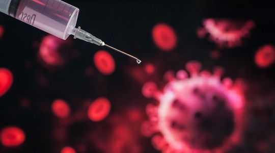 Vaccins contre le Covid-19 : les 'précommandes' en question