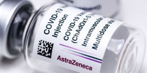 Comment les autorités sanitaires justifient la poursuite de la vaccination avec AstraZeneca