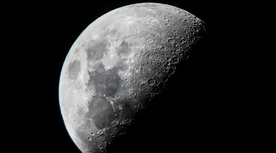 Accords Artemis : la France ira décrocher la Lune avec les Américains