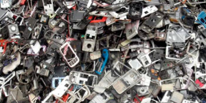 
    « La tragédie électronique » : Comment le monde vide ses déchets sur les pays en développement  