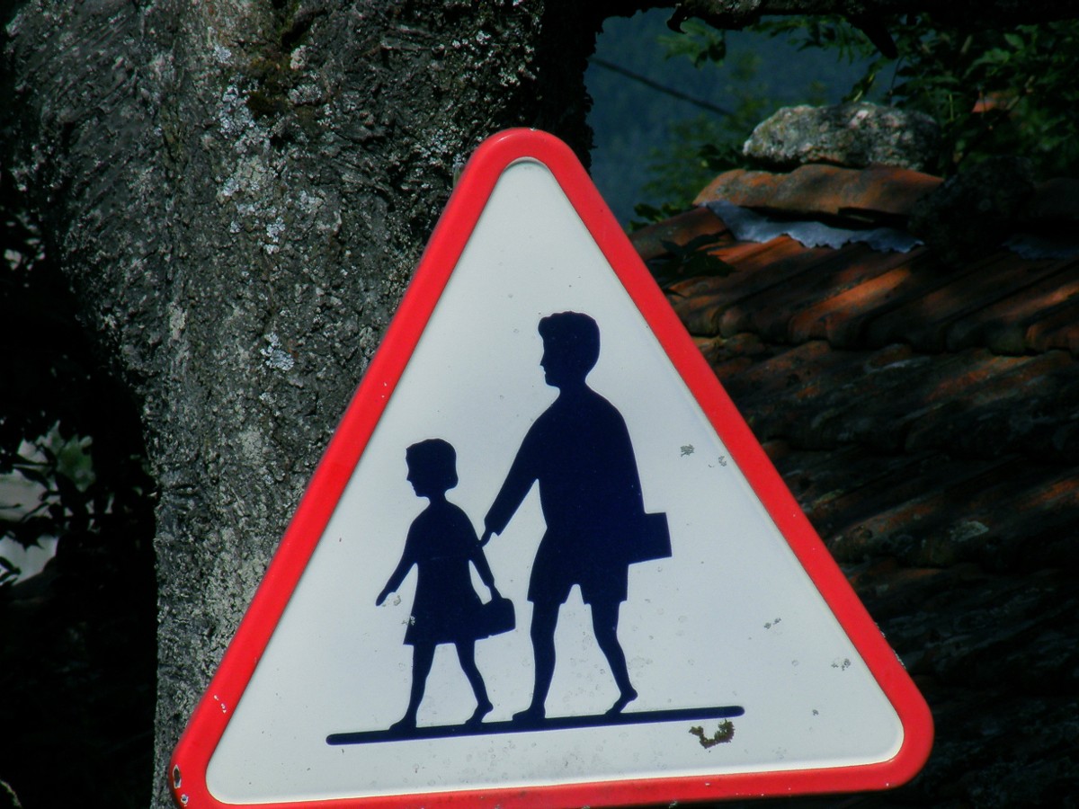 
    Comment on a interdit aux enfants de marcher  