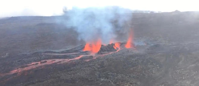 La Réunion : les images du piton de la Fournaise en éruption