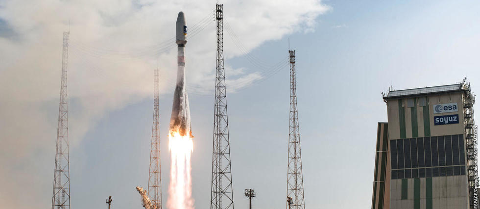 Soyouz lance le nouveau satellite espion français CSO-1