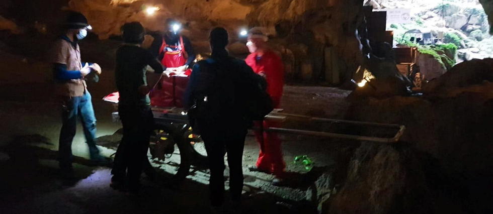 Ariège : les 15 confinés volontaires sont sortis de leur grotte