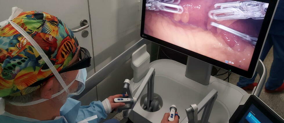 Chirurgie robotique : une première européenne au CHU de Rennes