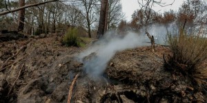 Gironde : le sol brûle toujours après les incendies de cet été