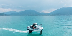 SeaBubbles : les bateaux volants entrent en service sur le lac d'Annecy