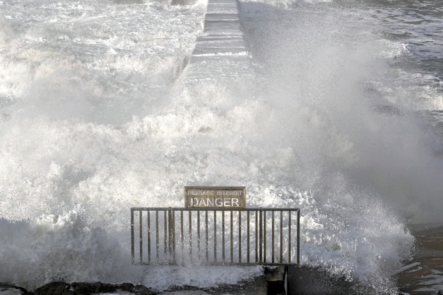 Météo de mercredi : tempête et risques de submersion sur une partie de la France