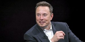 Elon Musk annonce la pose d’un premier implant cérébral sur un humain