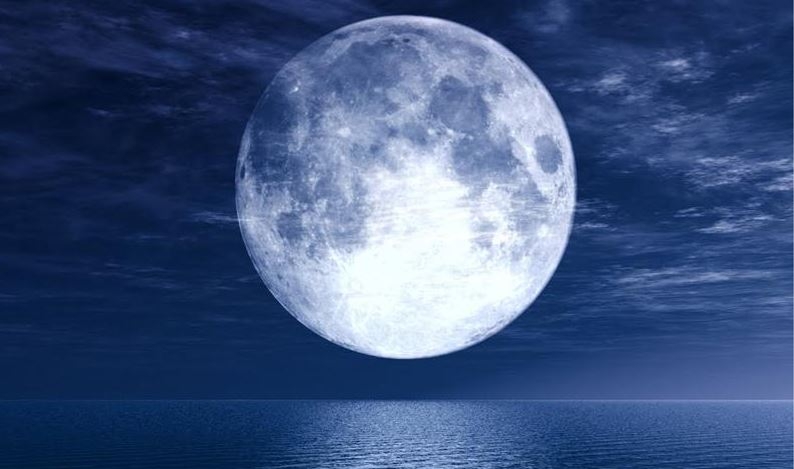 Ce soir, levez les yeux, la Lune sera… «bleue » 