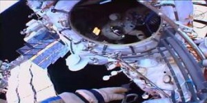 ISS: sortie orbitale de deux cosmonautes russes 