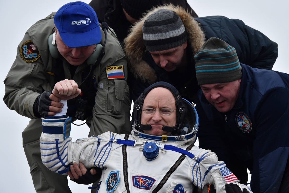 Scott Kelly et Mikhaïl Kornienko arrivés sur Terre après 340 jours dans l’ISS, un record 