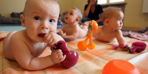 Un bébé avec trois parents biologiques grâce à une technique controversée  