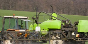 Pesticides et cancers : enquête prolongée  