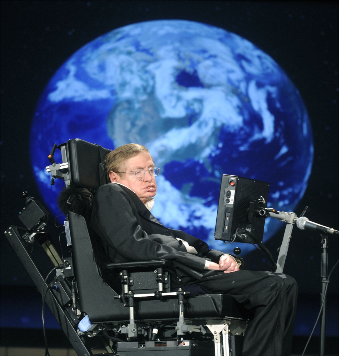 Comment Stephen Hawking a changé la science 