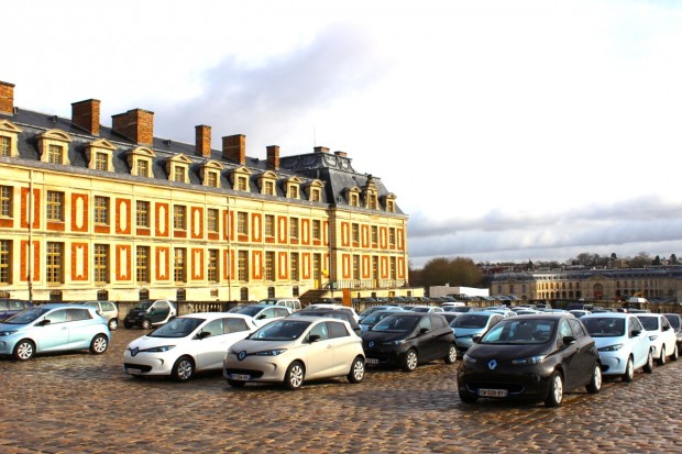 Renault ZOE : la reine des voitures électriques  souffle sa première bougie à Versailles